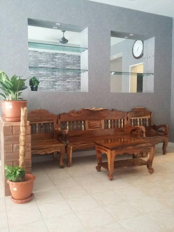 The Lucky Kata Hostel Bagian luar foto