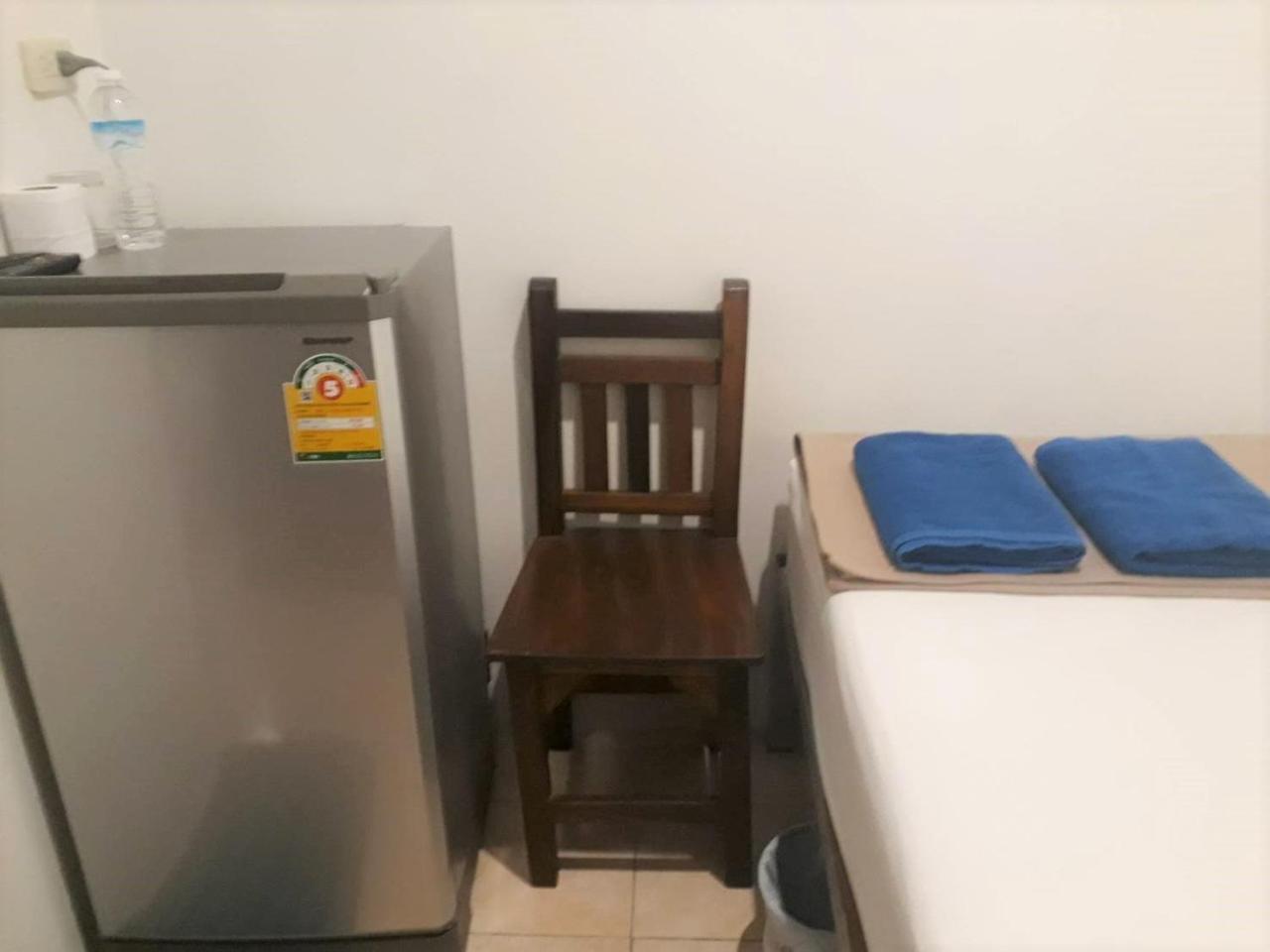 The Lucky Kata Hostel Bagian luar foto